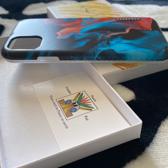 Akna IPhone 11 case - Picture 3 of 3